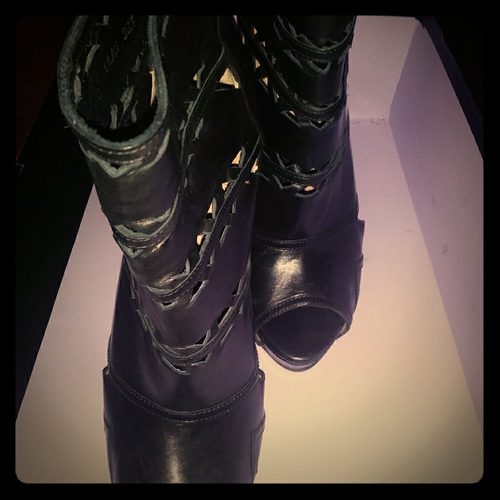 Black and gold Harvey Ledger Heels